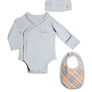 New in box Burberry Baby Boy Gift Set